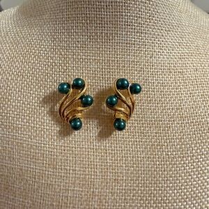 Elegant Gold and Green Earrings